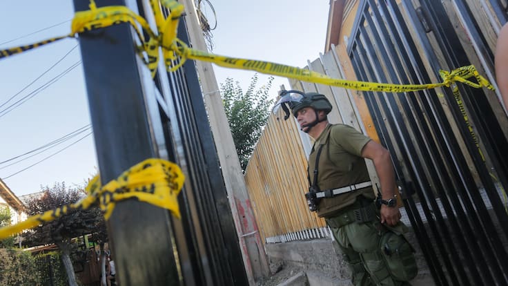 “Saca un cuchillo carnicero y me apuñala en el cuello”: el crudo relato del taxista atacado por hombre que mató a un niño y a su abuela en Puente Alto