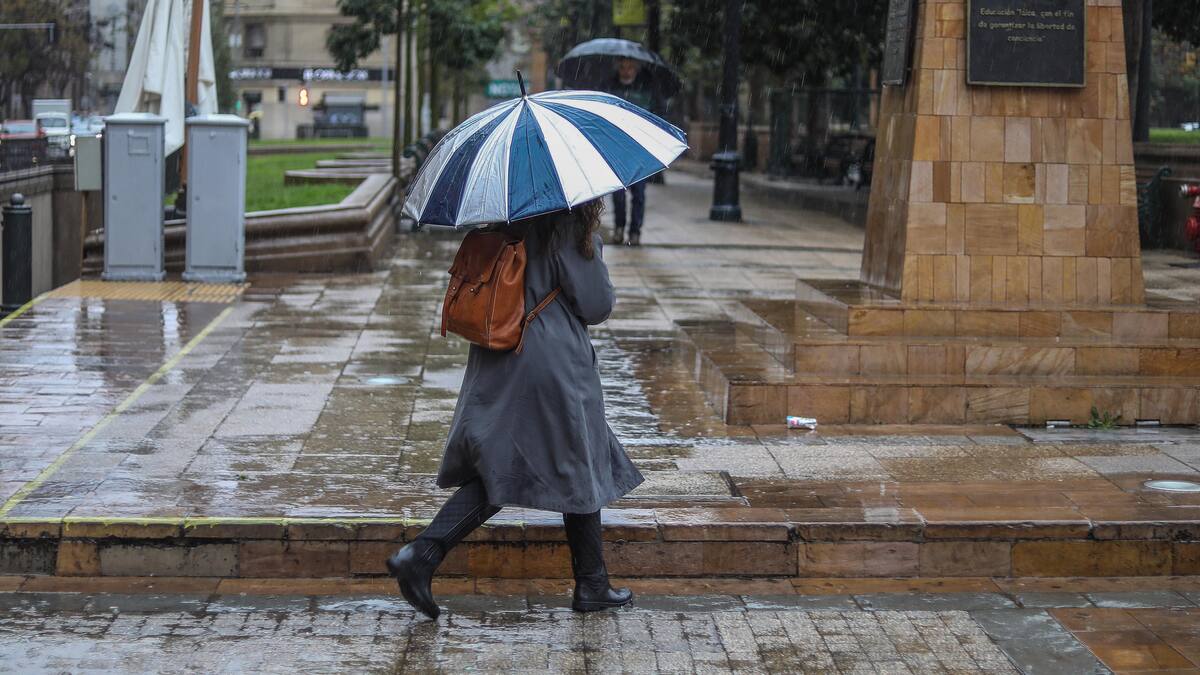 ¿A qué hora llueve en Santiago el viernes? Esto dice el pronóstico del tiempo para la región Metropolitana