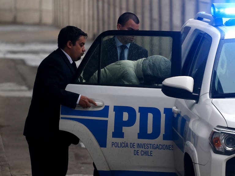 Frustra millonaria transacción de cigarrillos de contrabando en Pudahuel: hubo disparos y cuatro detenidos