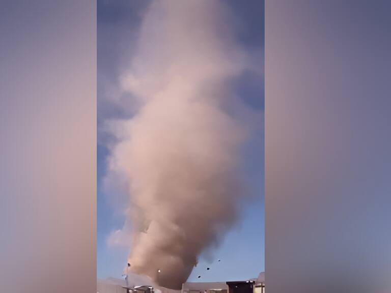 Gigantesco “diablo de polvo” es registrado en el desierto de Atacama