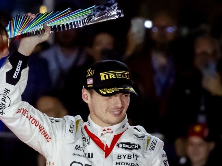 Max Verstappen se impone en una loca edición del GP de Las Vegas