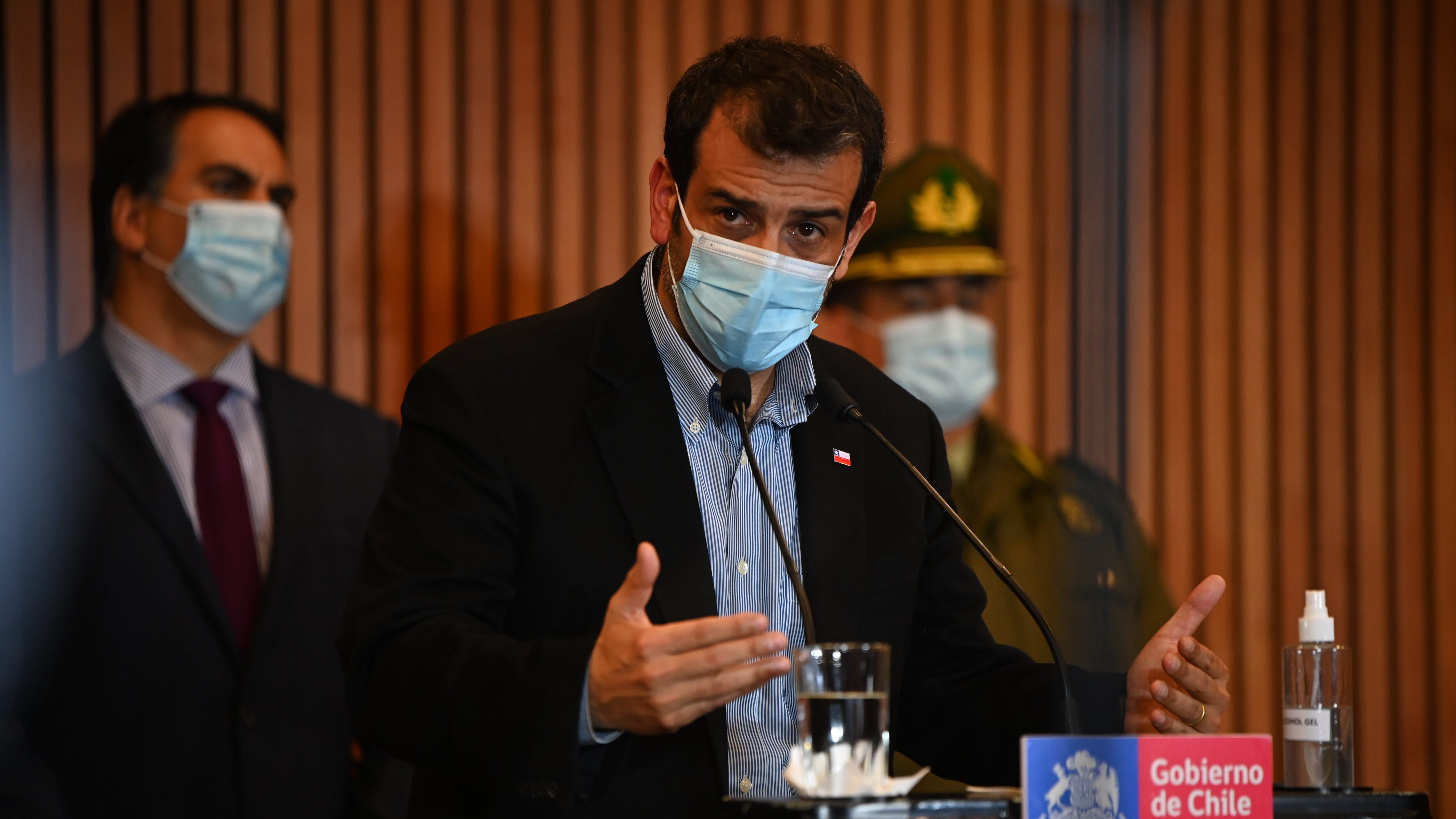 24 DE MAYO 2021 / TEMUCOMinistro Rodrigo Delgado llega hasta la Intendencia de La Araucanía en Temuco para referirse al Carabinero baleado en Collipulli.
FOTO: MARCOS MALDONADO / AGENCIAUNO