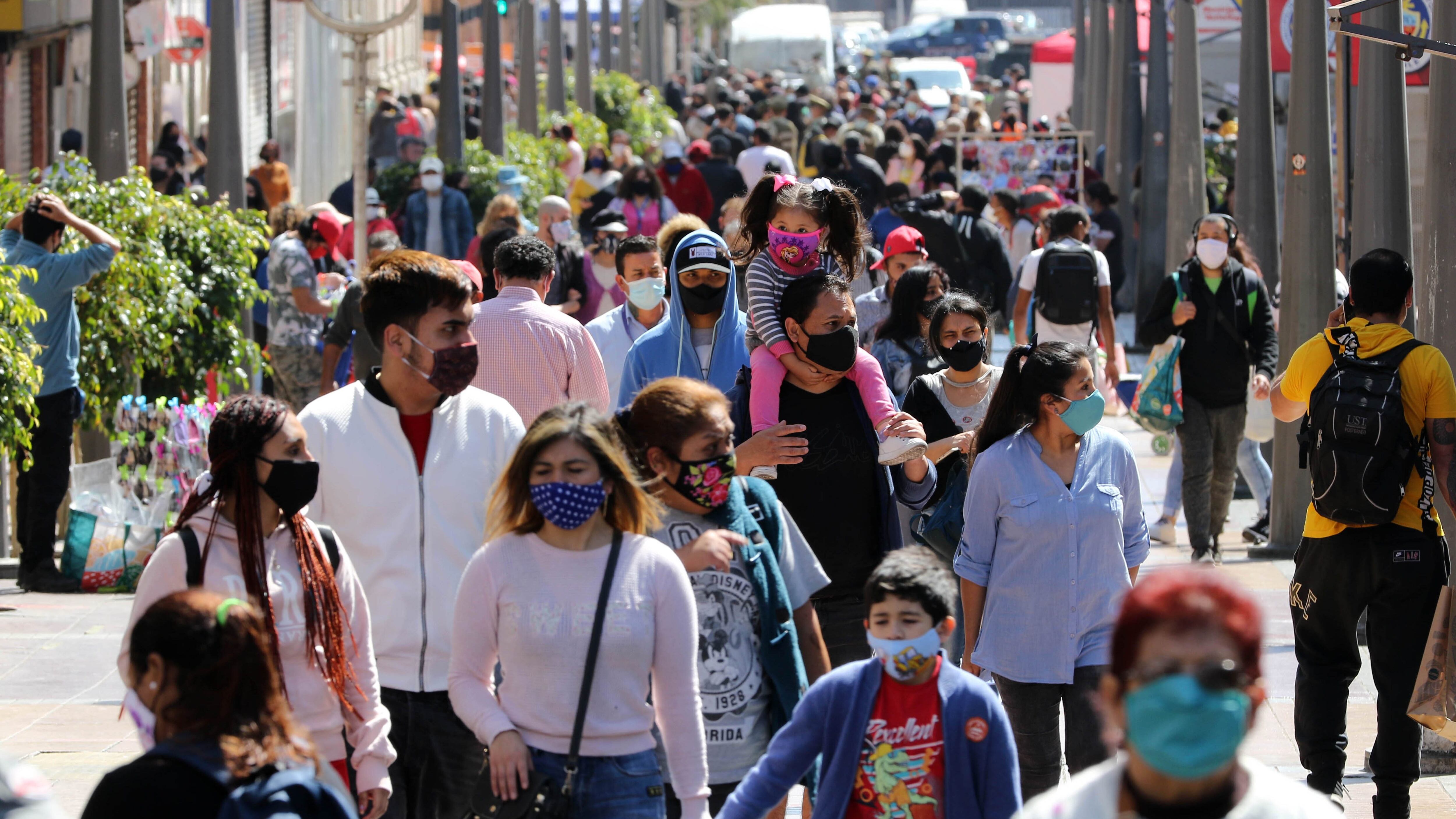 Espacio Público advirtió que autoridades están “jugando a la ruleta rusa” con las estrategias de la pandemia del coronavirus