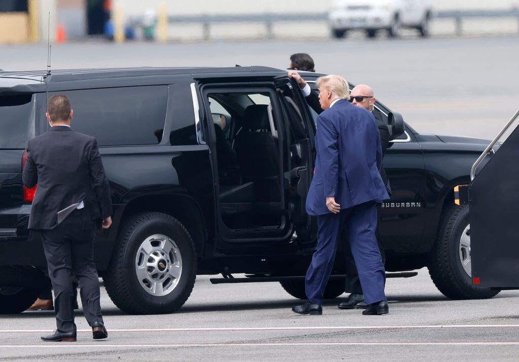 El expresidente de Estados Unidos Donald Trump llega a un evento