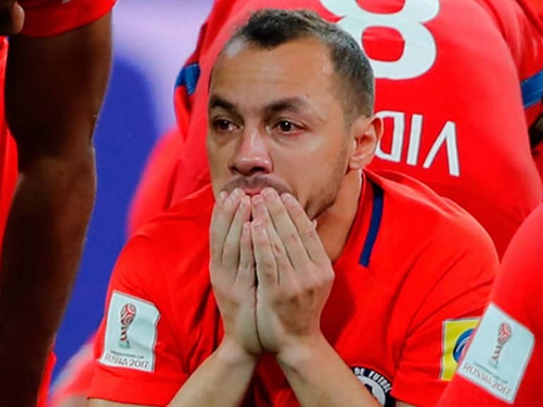 El inesperado comentario de Marcelo Díaz tras foto con torso desnudo de Alexis Sánchez