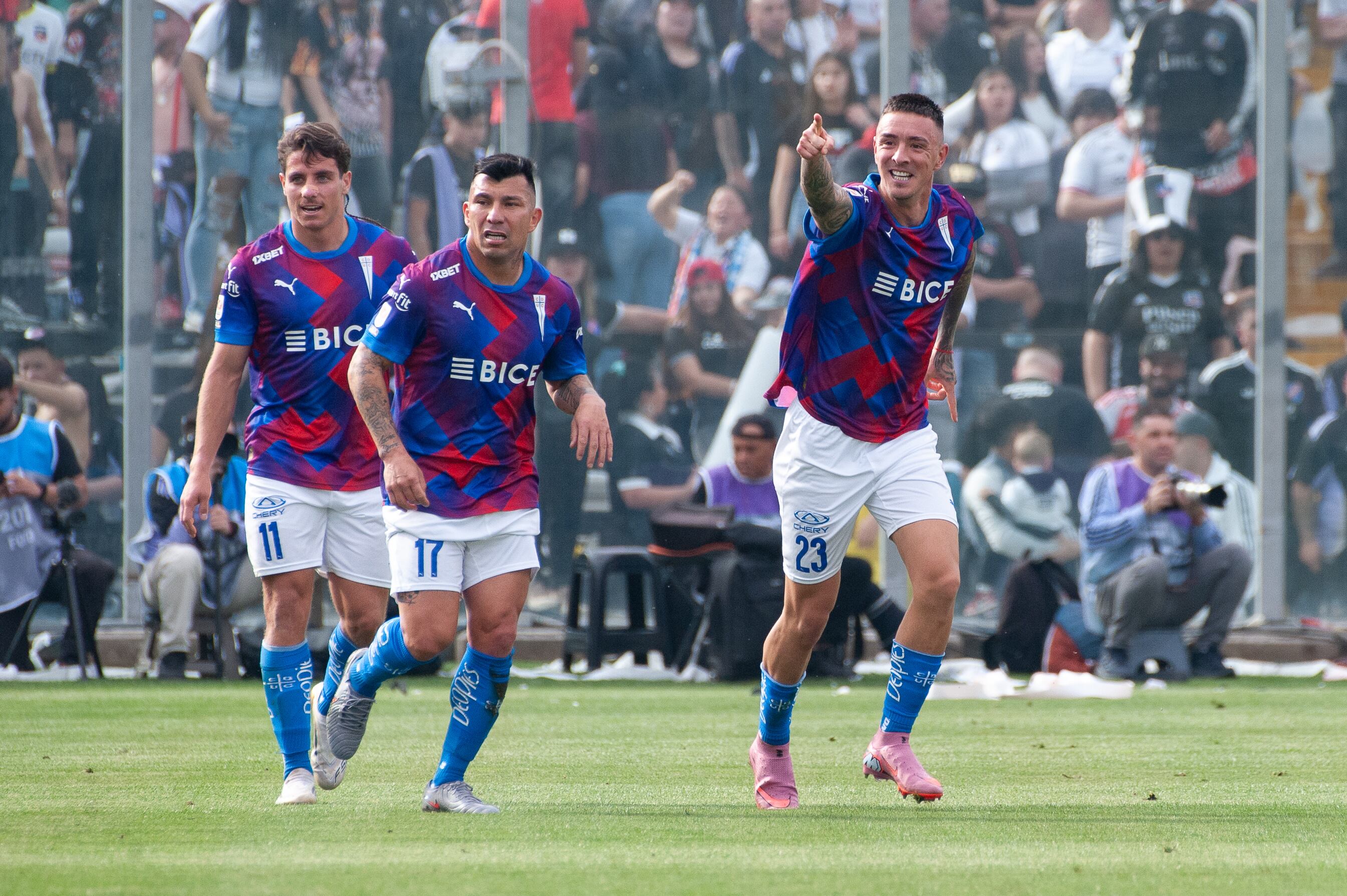 La UC celebró ante Colo Colo en Macul