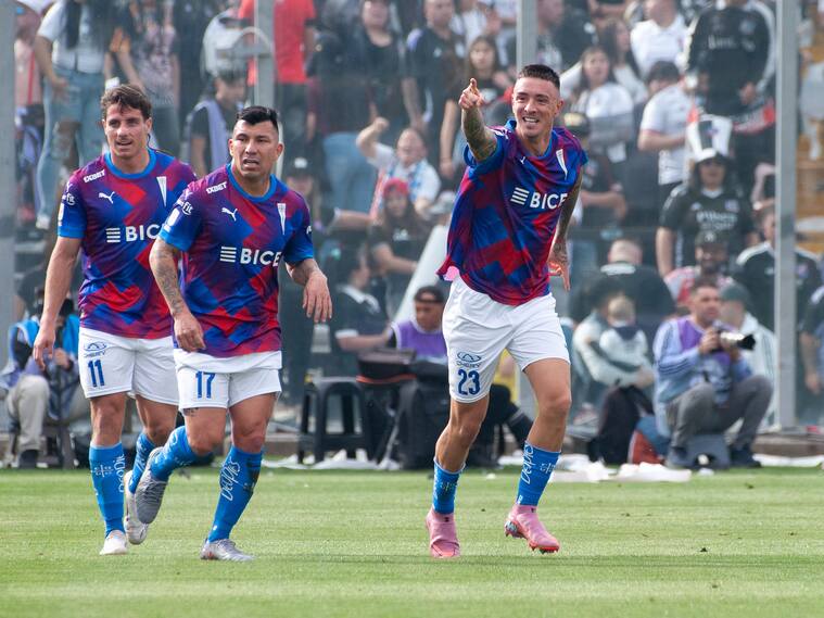 La UC celebró ante Colo Colo en Macul