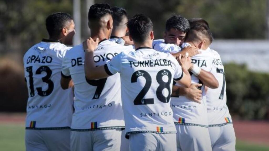 Santiago Morning debuta en la edición 2023 de la Primera B goleando a Barnechea