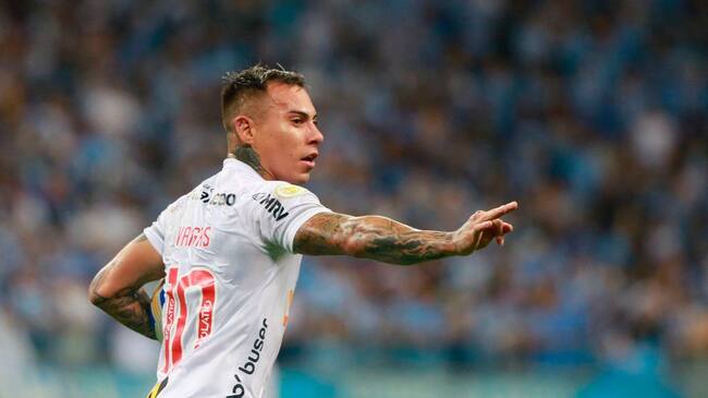 Eduardo Vargas vuelve a ser titular en Atlético Mineiro después de 41 días