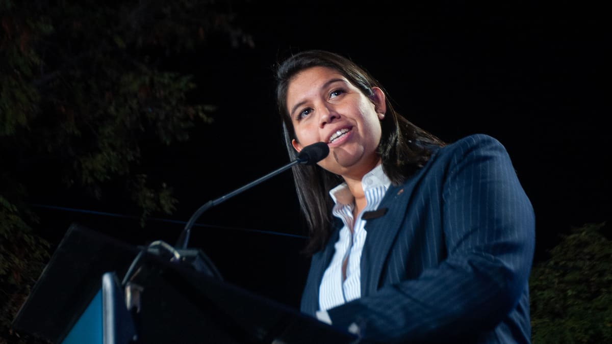 Senadora Andrea Balladares: “El Estado no puede seguir cerrando puertas a la gente que quiere su casa”