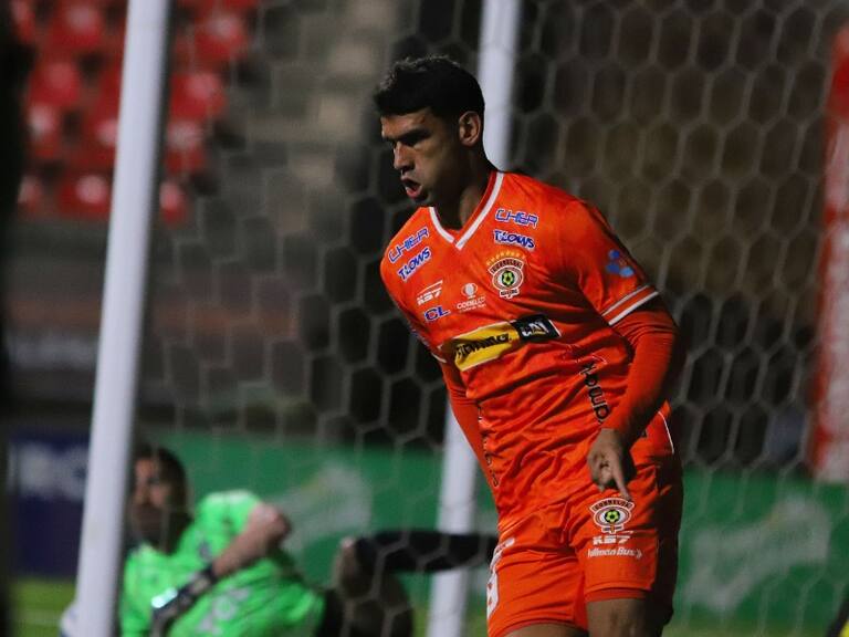 David Escalante acusa a excompañeros en Cobreloa por involucrarse en apuestas: «Están enfermos, apostaban hasta las tarjetas amarillas»