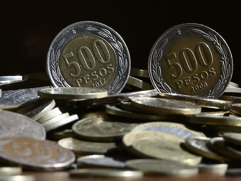 Pago en efectivo: ¿pueden negarse los comercios a recibirlo y exigir solo tarjetas?