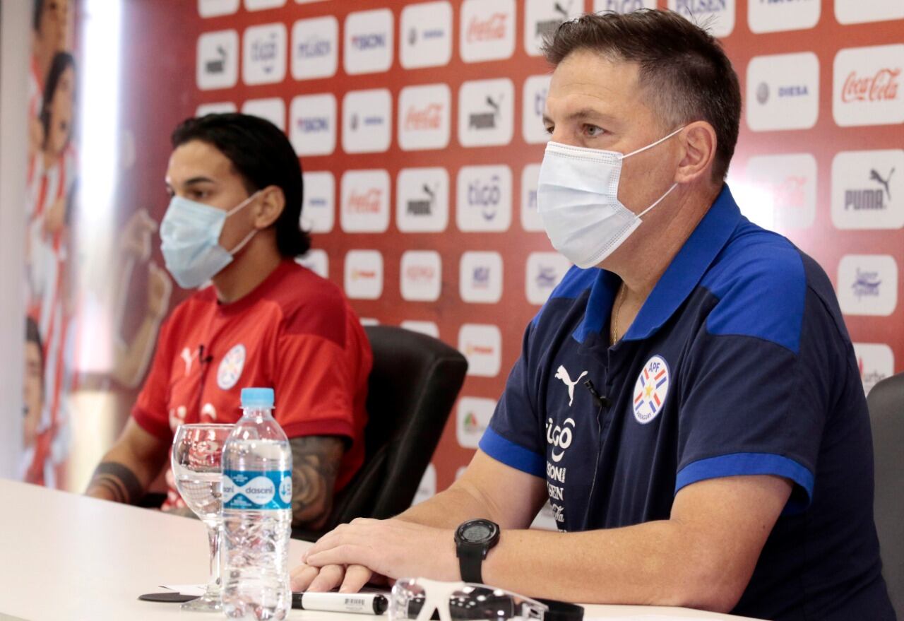 Eduardo Berizzo adelantando el Paraguay-Perú