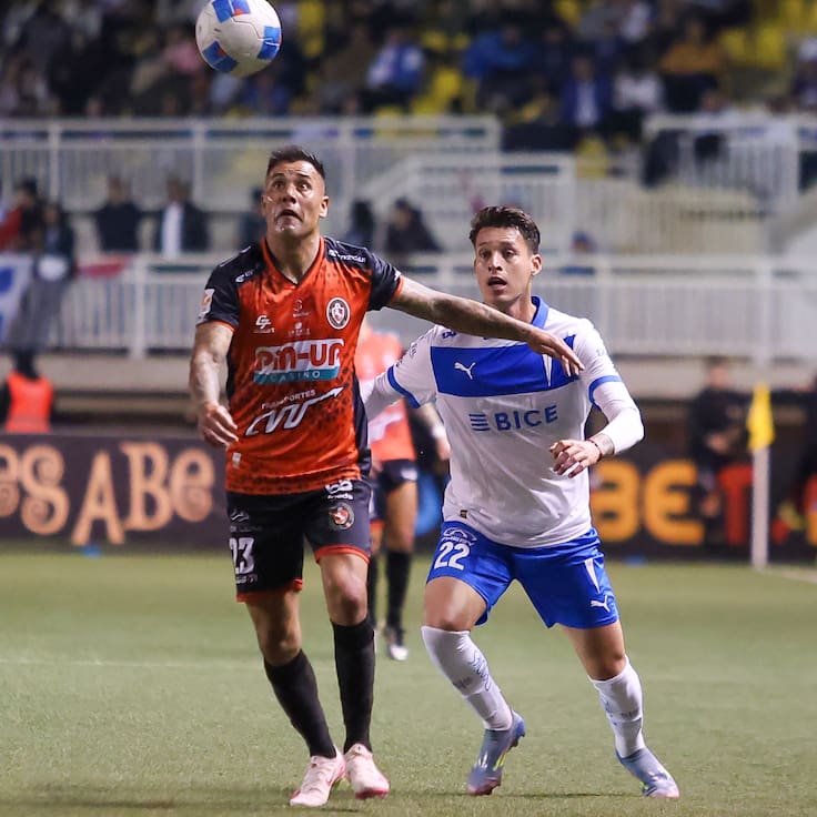 La UC busca revertir su mala racha ante Deportes Limache: cuándo juegan, horario y quién transmite por TV