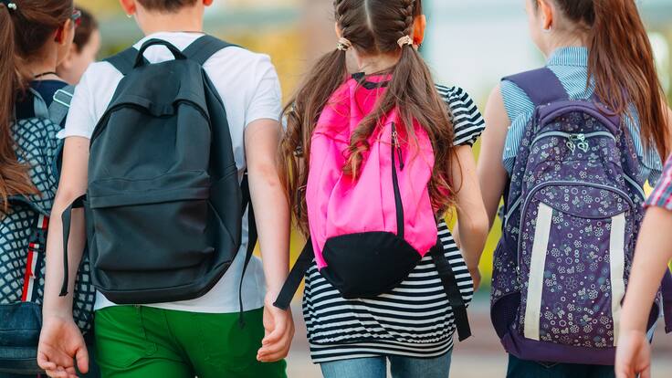 Educación sexual infantil: qué deben aprender los niños y cuándo, según la psicología