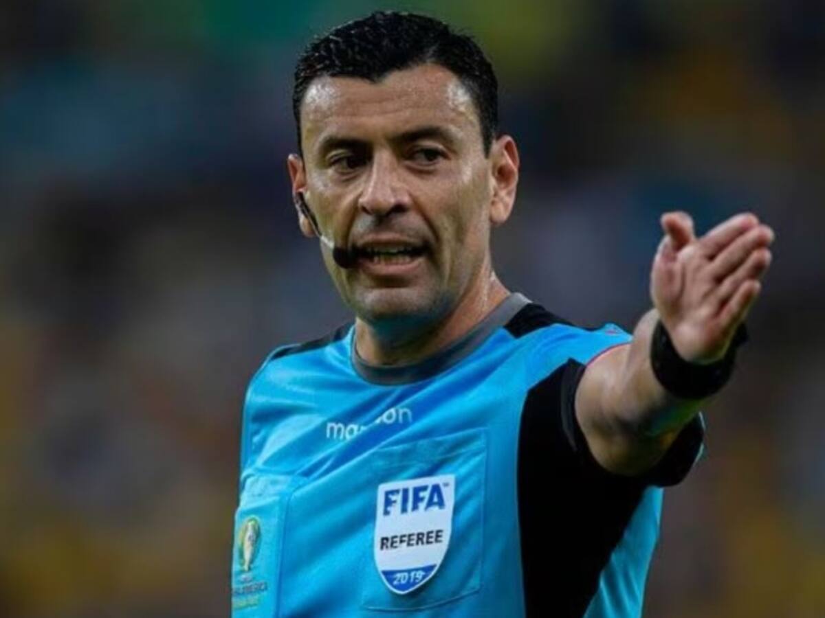 Roberto Tobar destaca el presente del arbitraje nacional, pero lanza una advertencia para todos los jueces del fútbol chileno