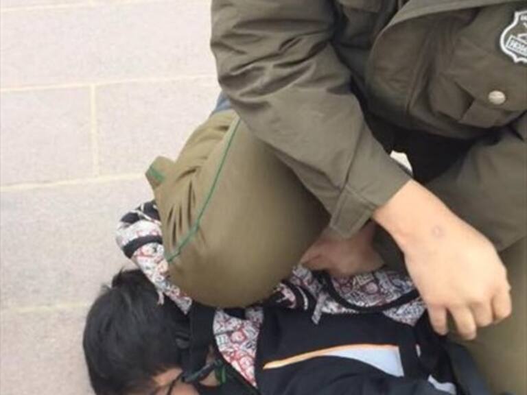 Denuncian abuso policial contra joven que realizó un rayado en Valparaíso