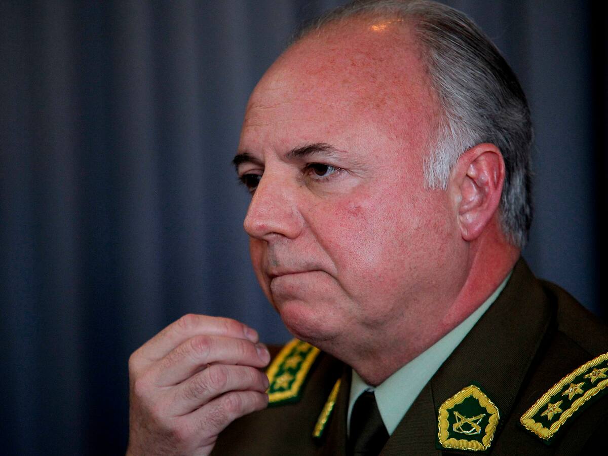 “No se indica que haya acción con carácter ilícito”: exgeneral director Eduardo Gordon declara en su juicio por malversación de fondos en Carabineros