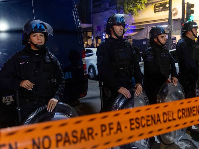 La policía custodia la zona del ataque a Cristina Fernández en Buenos Aires