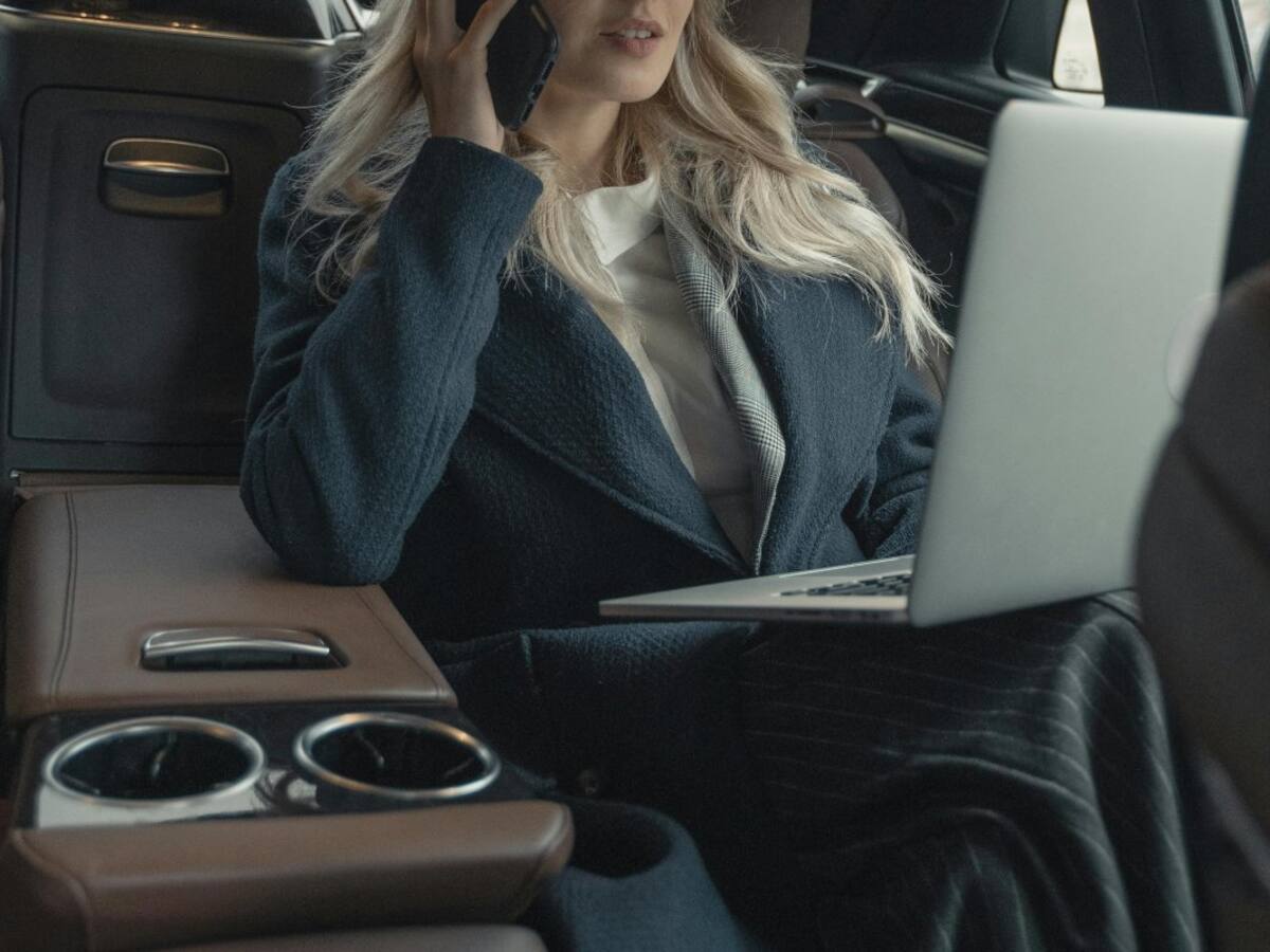 Qué debe tener una agencia de viajes para atender a grandes empresas