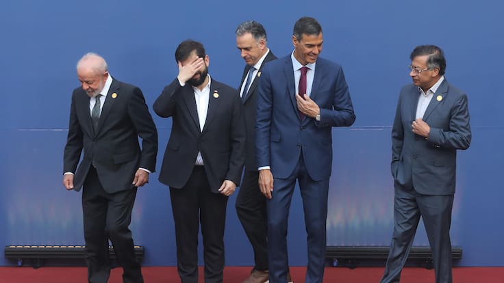 Un presidente protagoniza peculiar discurso: afirmó que hace “cosas buenas en la cama” y que “Jesús hizo el amor”
