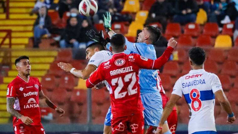 El duro informe arbitral del triunfo de la UC ante Ñublense