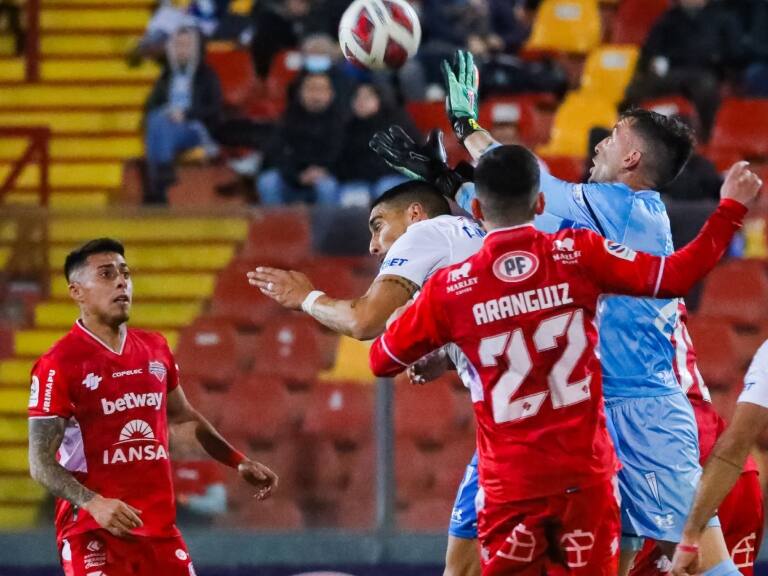 El duro informe arbitral del triunfo de la UC ante Ñublense
