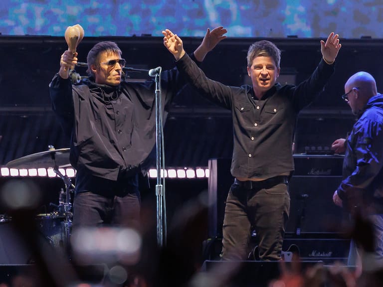 A 30 años de uno de sus clásicos más coreados, Oasis lanza especial registro para los fans