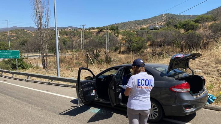 Tras denuncia de secuestro encuentran una mujer amarrada en el maletero de un automovil