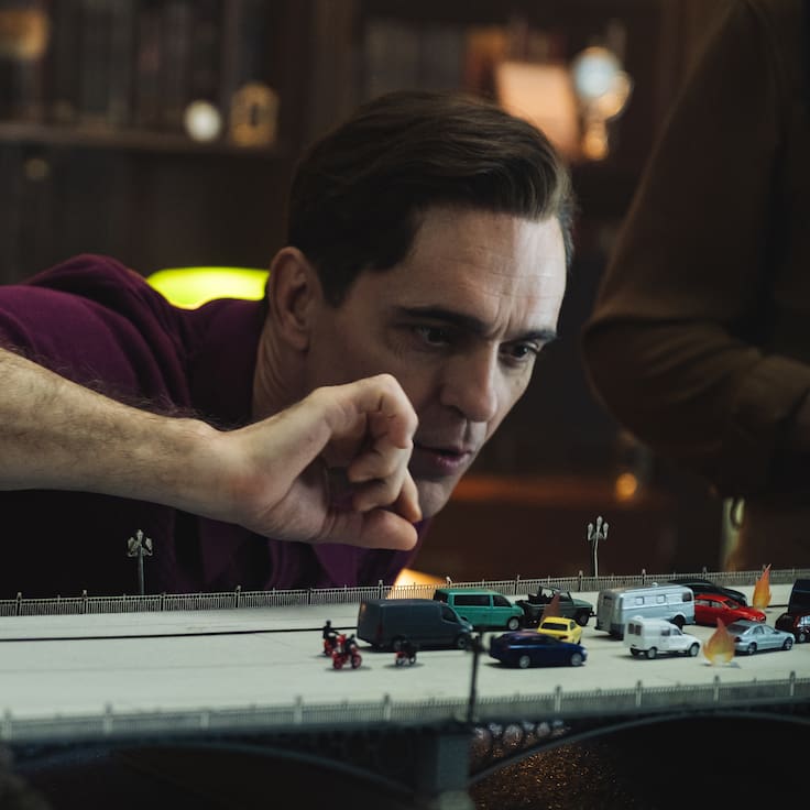 Andrés de Fonollosa regresa con otro gran golpe: Netflix lanza el tráiler de ‘Berlín y la dama del armiño’