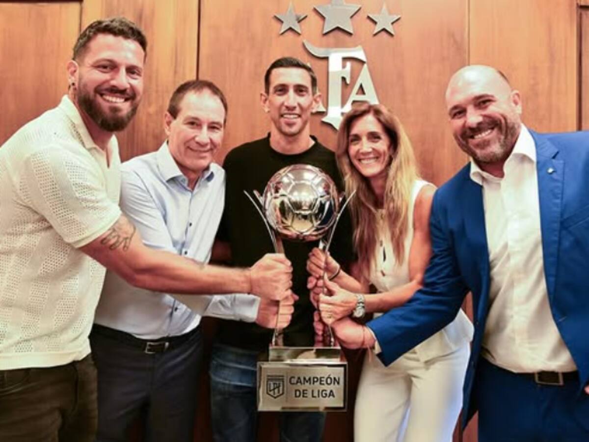 Revolución en la AFA: Rosario Central es proclamado campeón de la Liga Argentina y ahora se entregarán ocho títulos al año