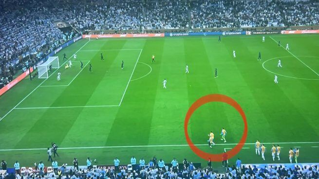 Prensa francesa denuncia ilegalidad en un gol de Argentina durante la final del Mundial: "Debería haber sido anulado"