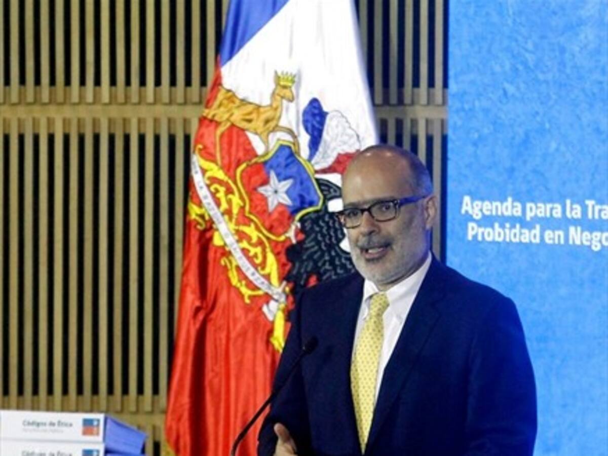 Ministro de Hacienda anticipa un presupuesto 2018 con «cierta prudencia»