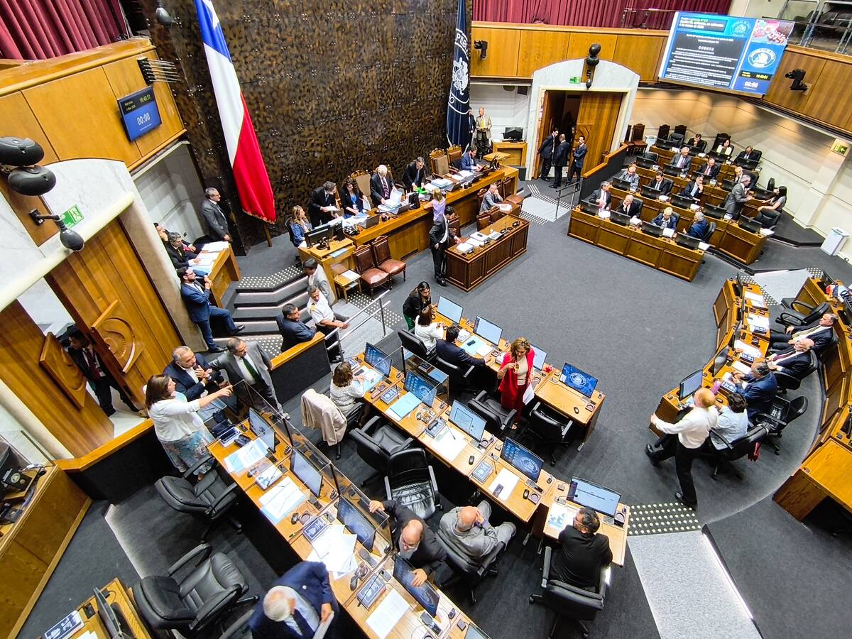 Senado define este martes el futuro de la megarreforma: Gobierno suma apoyos para destrabar el proyecto