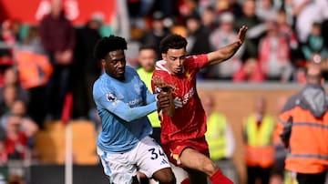 Liverpool registró su primera derrota ante la visita de Nottingham Forest
