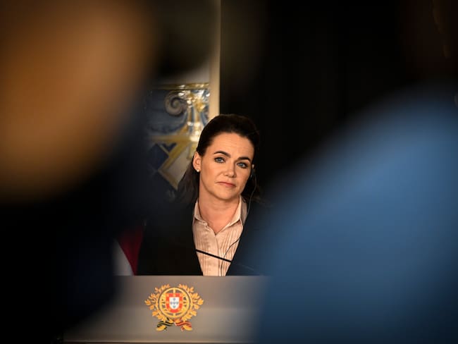 Presidenta de Hungría, Katalin Novak, renuncia a su cargo por indulto en caso de abuso sexual