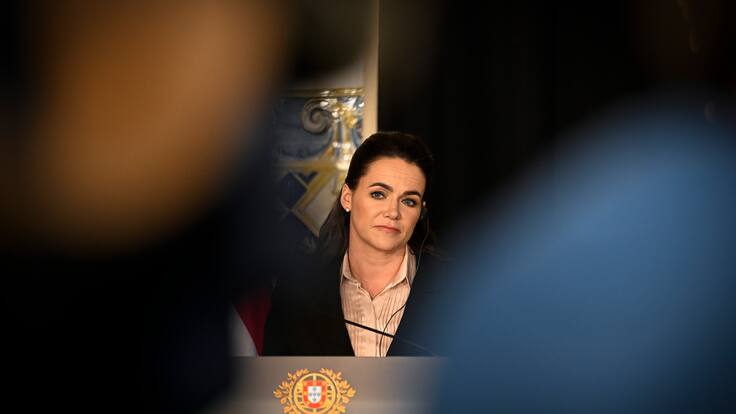Presidenta de Hungría, Katalin Novak, renuncia a su cargo por indulto en caso de abuso sexual
