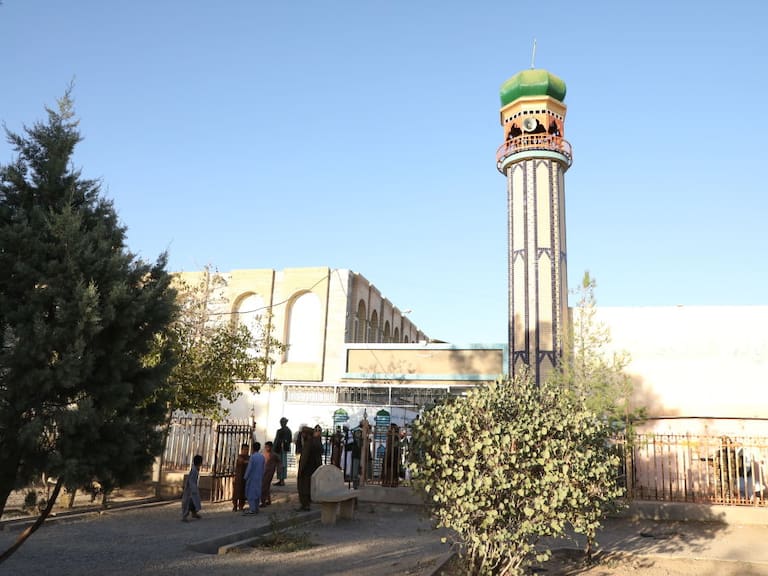 La mezquita de Herat donde murieron 18 personas en un atentado