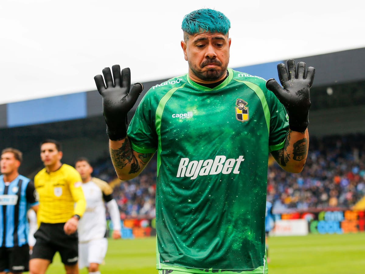 “Me dijeron: ‘tomas o comes’. No he comido nada”: los festejos de Diego “Mono” Sánchez tras ser campeón con Coquimbo Unido