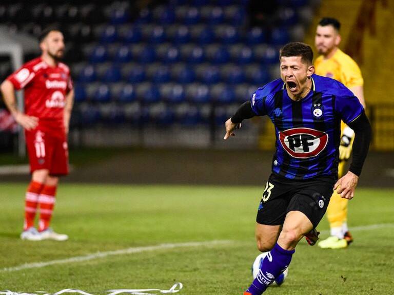 Huachipato vence a Ñublense por la ida de los 4tos de final de Copa Chile