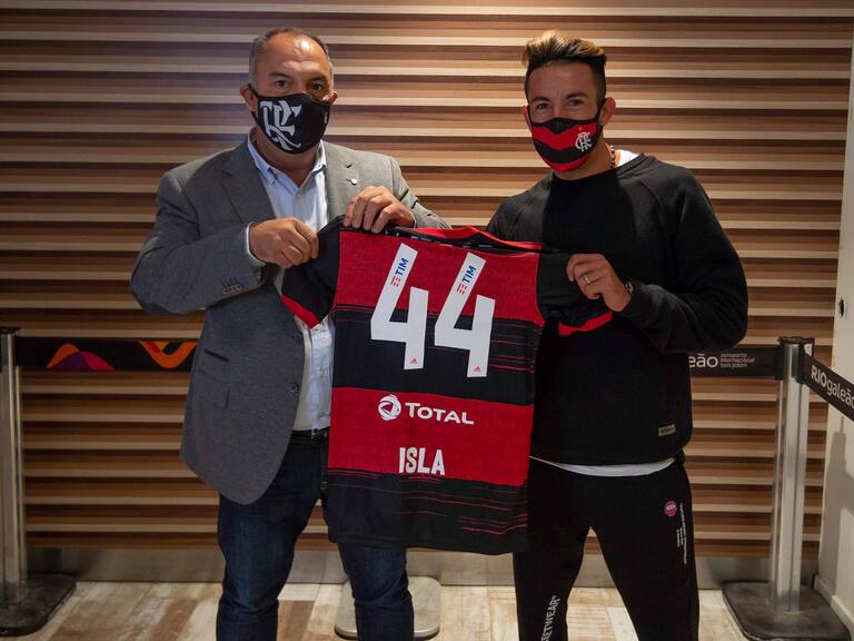 Prensa argentina por el fichaje de Isla en Flamengo: «Todavía le debe causar urticaria a Riquelme»