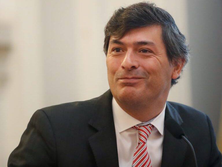 4 de Mayo del 2017/SANTIAGOEn el marco del encuentro nacional de PYME GLOBAL, el vicepresidente del organismo present ÒGrowPal, tecnologa diseada para hacer posible las huertas y cultivos en departamentos y casas de espacio reducido. El sistema es controlado va telfono celular y reproduce la tecnologa industrial que se utiliza en cultivos al aire libre o en invernaderos industrialesÓ. En la imagen el precandidato presidencial Franco Parisi
FOTO:FRANCISCO FLORES SEGUEL/AGENCIAUNO