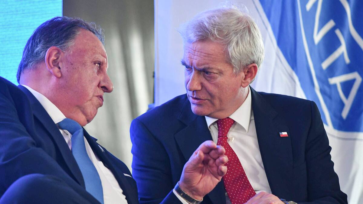 “Te admiro mucho”: reflotan diálogo entre Presidente Kast y Sergio Pérez tras descartar paro de camioneros