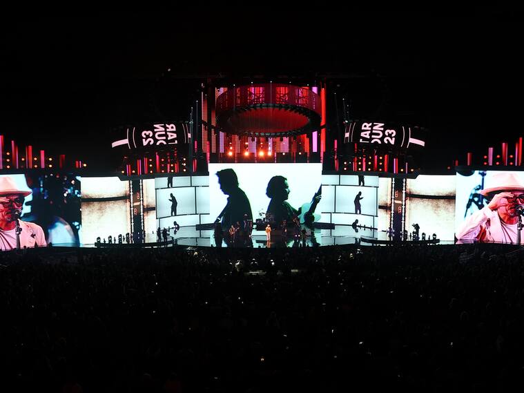 En la foto, la primera noche del Festival de Viña 2025.