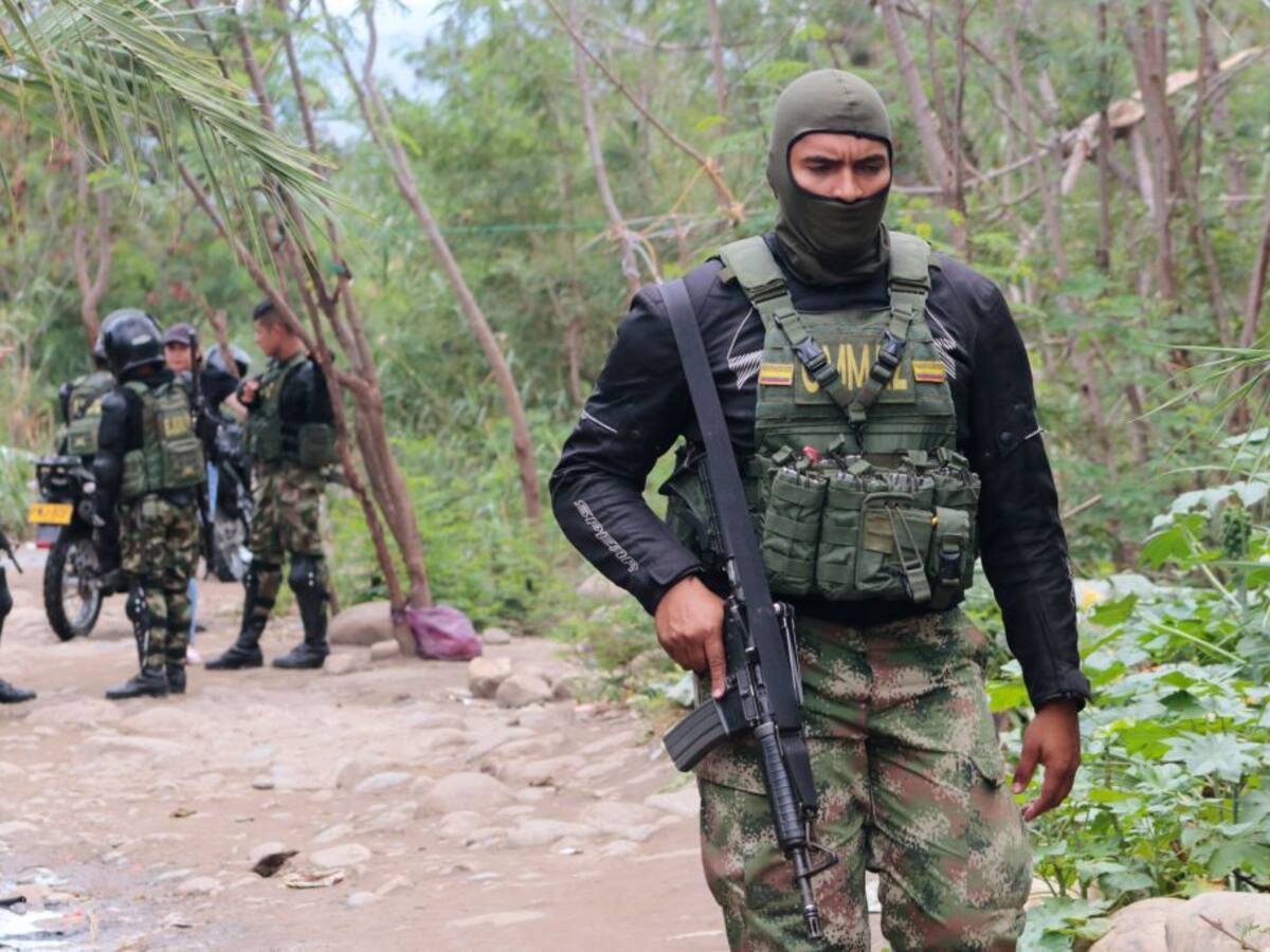 Colombia: Presidente pide una tregua a los grupos armados