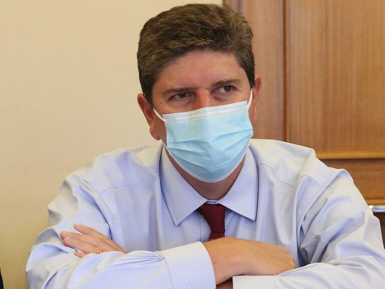 05 DE ENERO DE 2022/VALPARAISOEl ministro Rodrigo Cerda, durante la Comisión de Hacienda de la Cámara de Diputados, citada para votar en particular y hasta total despacho, el proyecto de ley que reduce o elimina exenciones tributarias.
FOTO: LEONARDO RUBILAR CHANDIA/AGENCIAUNO