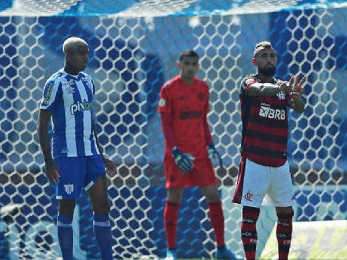 Técnico del Flamengo valoró debut de Vidal en el Brasileirao: «Será importante, nos ayudará mucho»