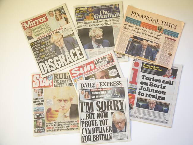 Medios británicos tras las disculpas de Johnson / Getty Images