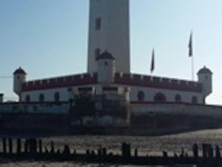 Así quedó el Faro de La Serena tras el tsunami