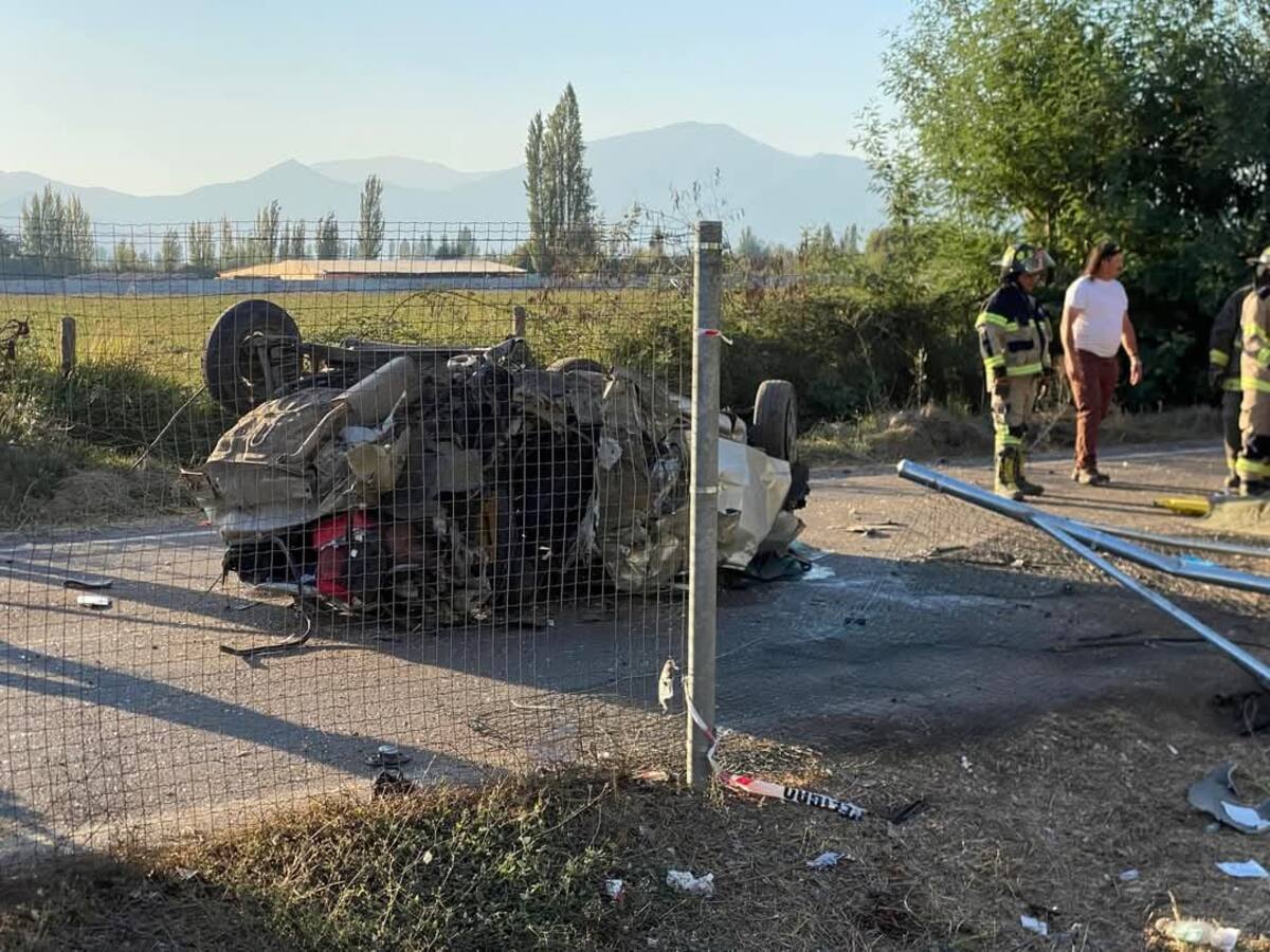 Violento volcamiento en Requínoa deja cinco muertos: cuatro de los ocupantes del vehículo eran menores de edad